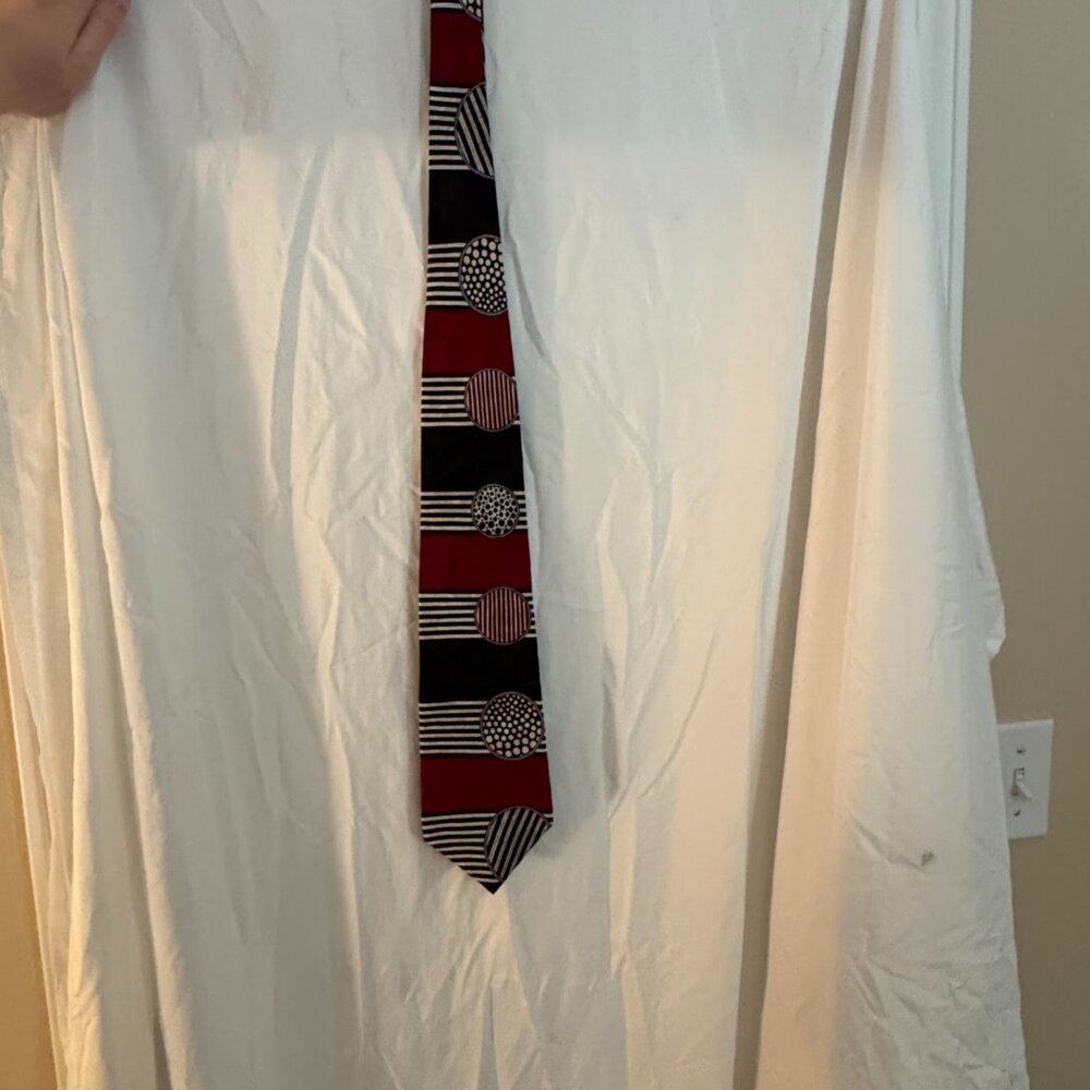GIVENCHY MONSIEUR Vintage 100% Silk Tie Red Black Circle Strip Geometric - Picture 2 of 7